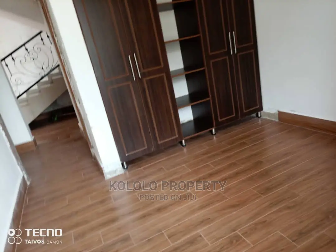 4bdrm Mansion in Najjera, Central Division for Sale
