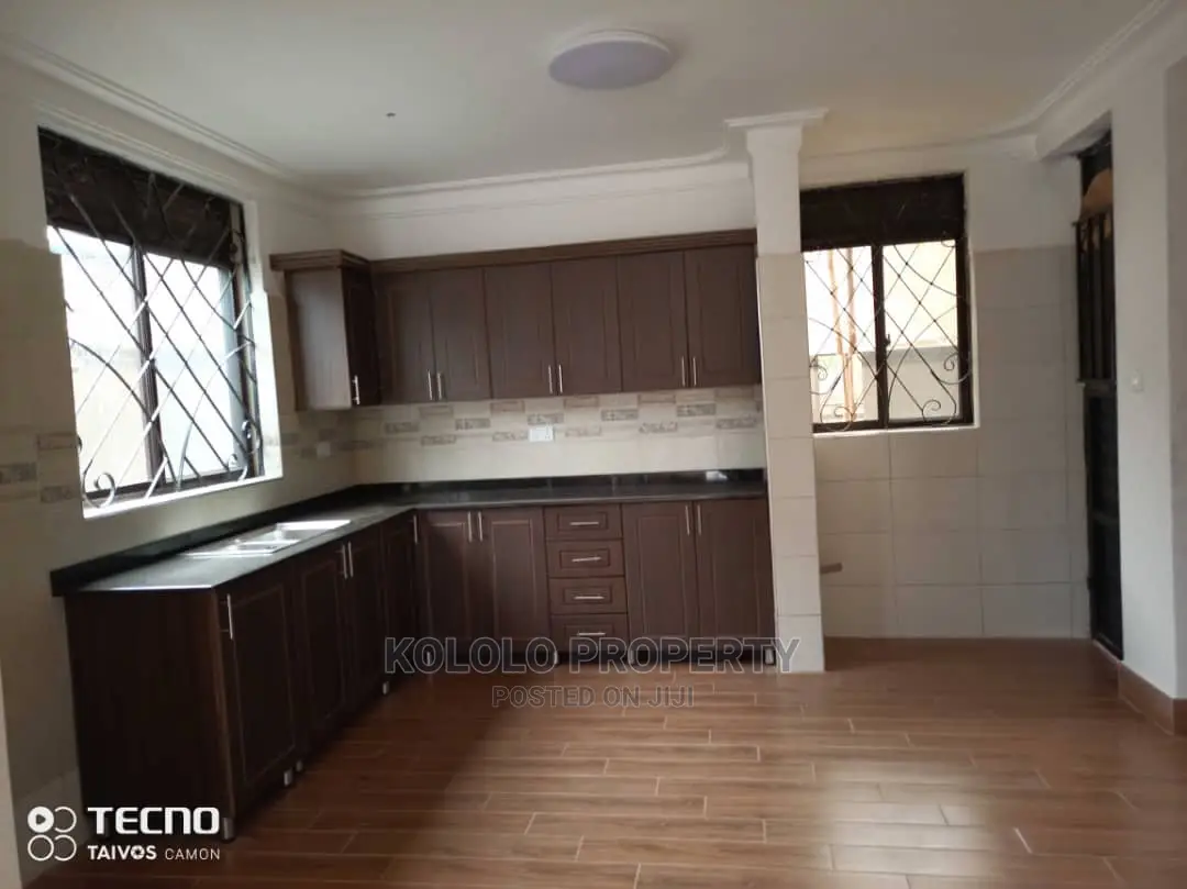 4bdrm Mansion in Najjera, Central Division for Sale