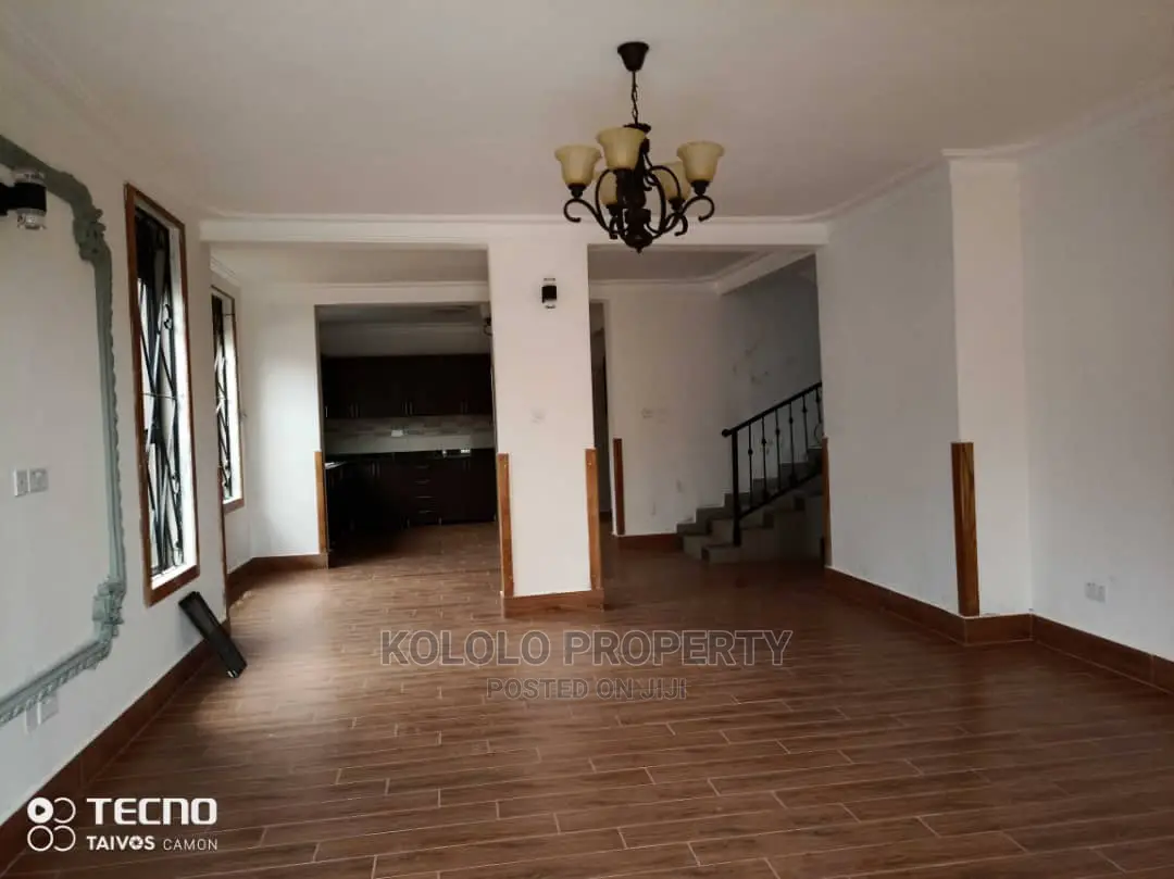 4bdrm Mansion in Najjera, Central Division for Sale