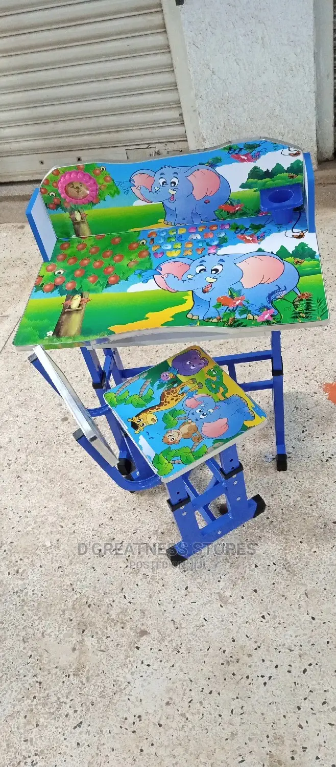 Kid's Reading Table