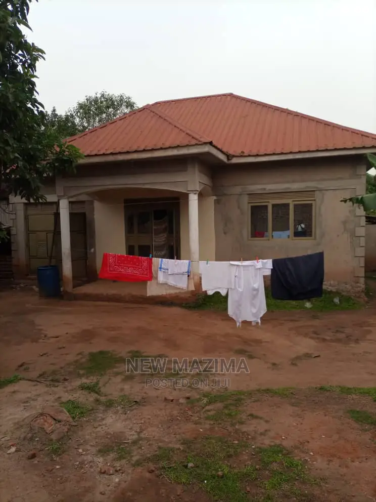 3bdrm House in Namagoma Town, Division a for Sale