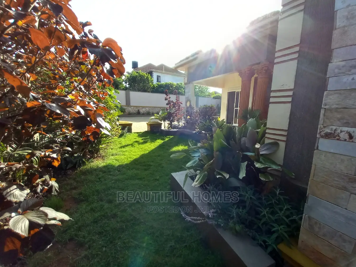 Furnished 4bdrm House in Kira for Sale