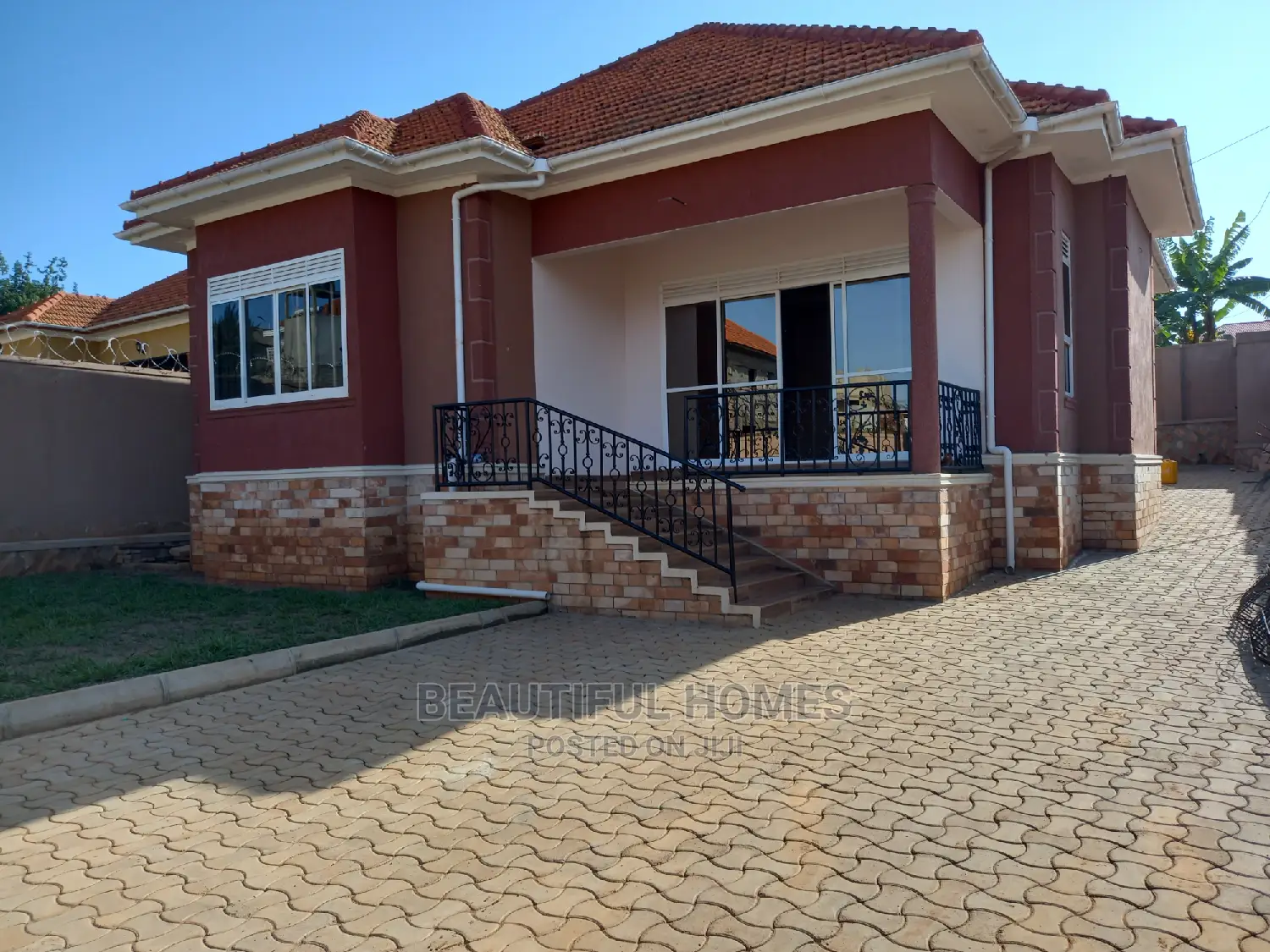 Furnished 4bdrm Bungalow in Kira Gated Estate for Sale
