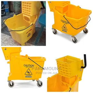 Professional Efficient Mopping Bucket