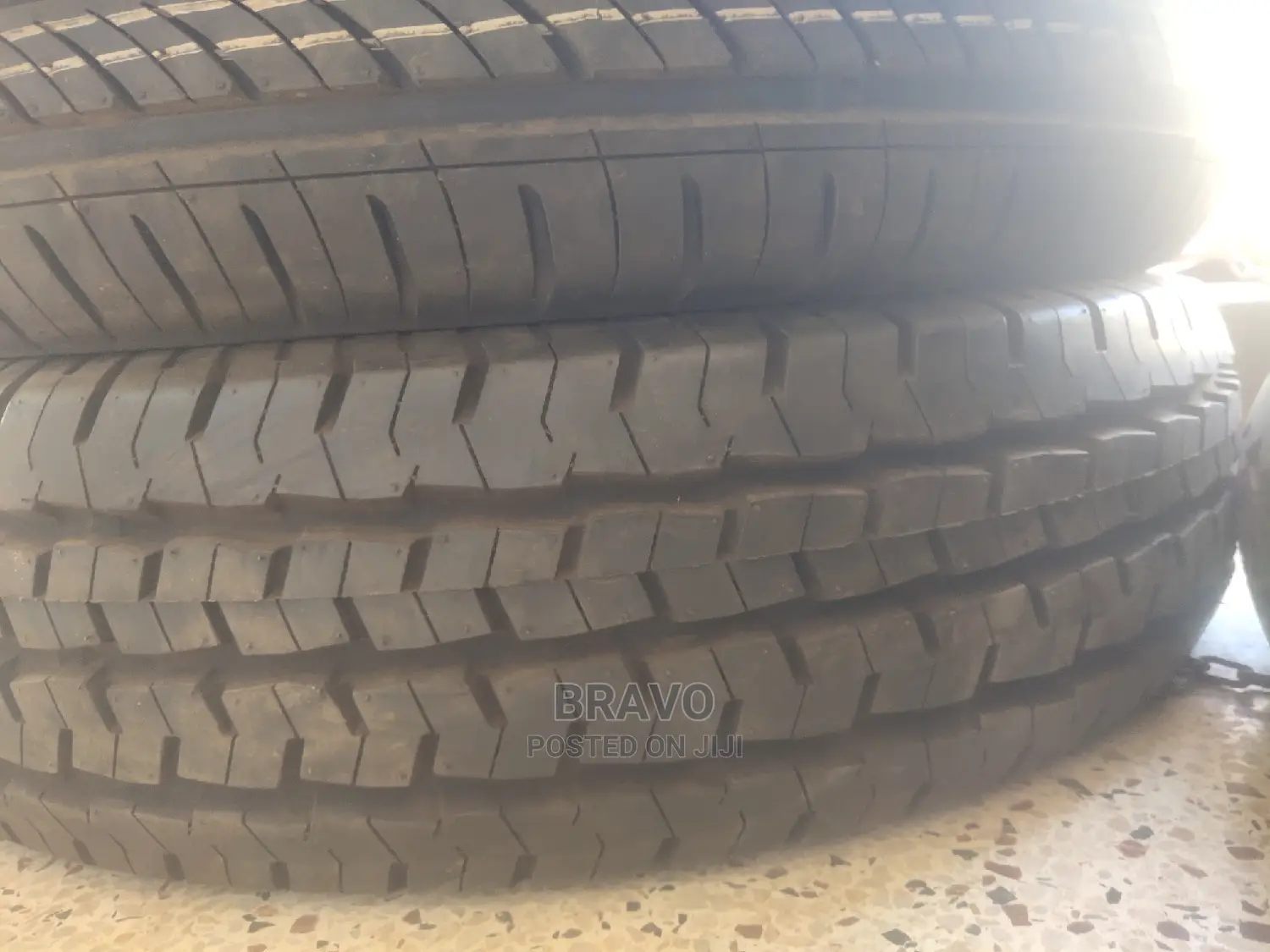 215/70r15 Ovation