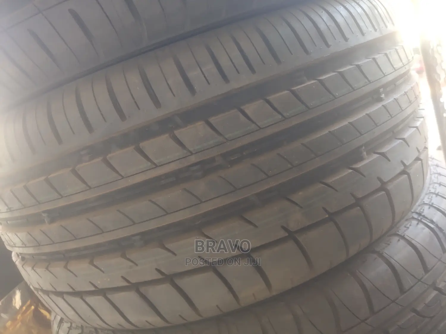 225/55r17 Low Profile Tyres