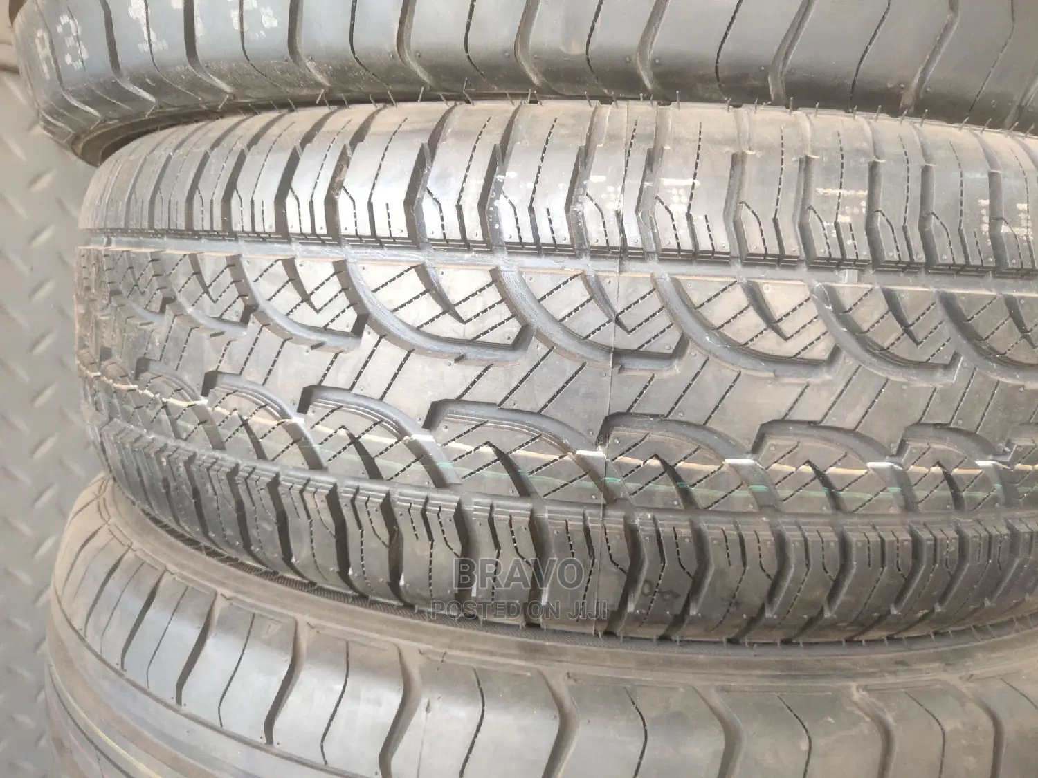 235/65r17 Ardent