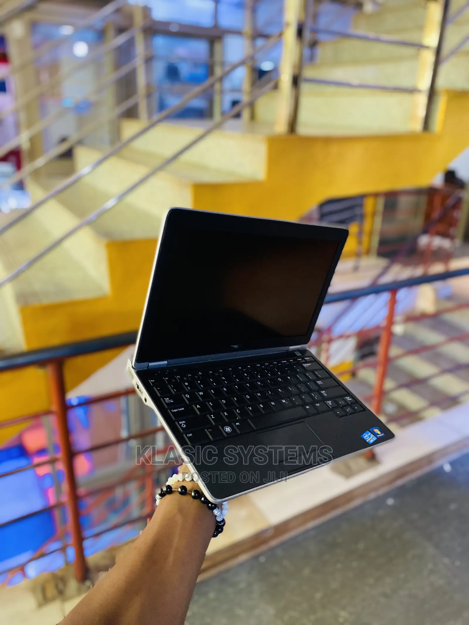 Laptop Dell 4GB Intel Core I5 HDD 320GB