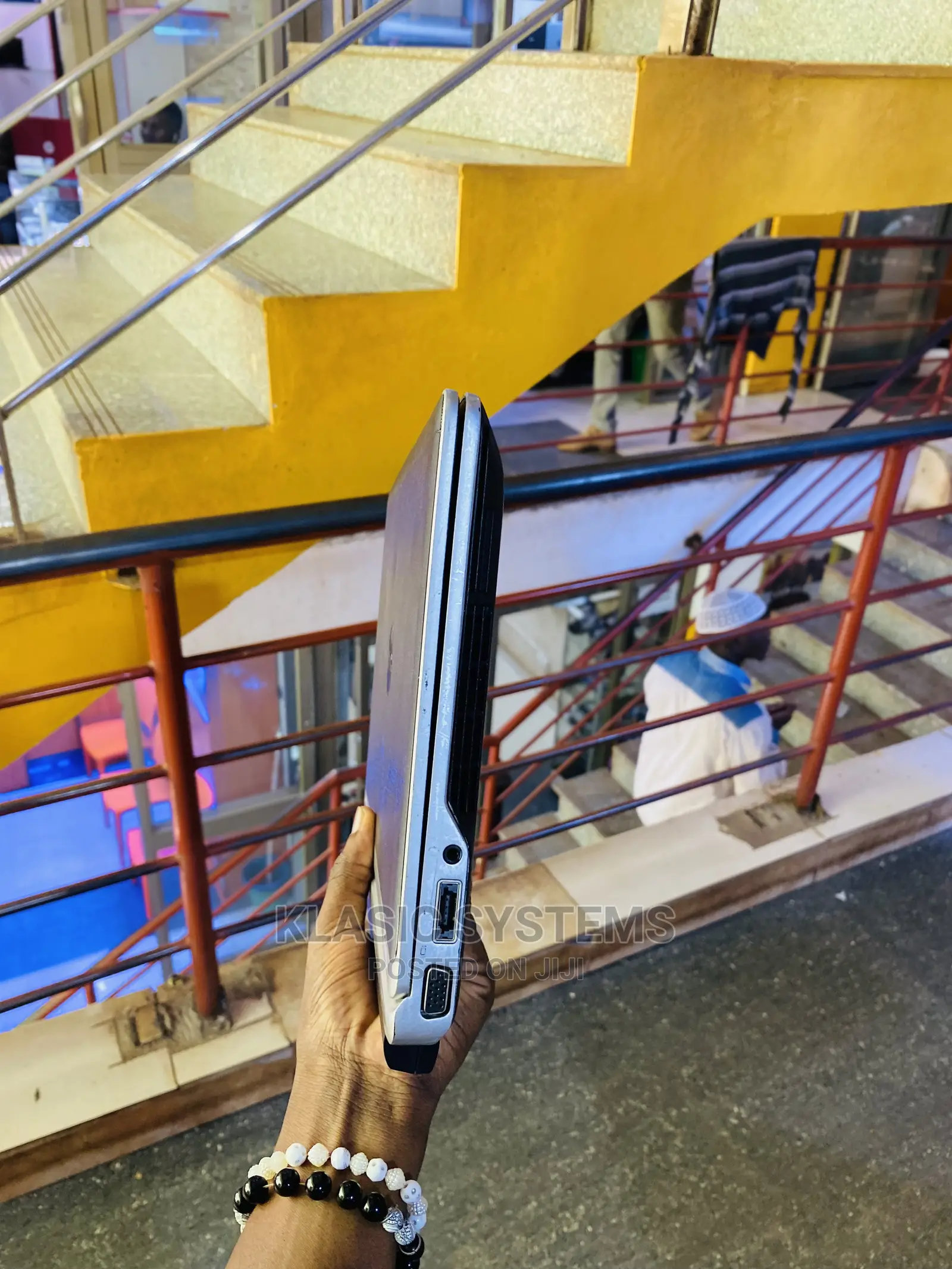 Laptop Dell 4GB Intel Core I5 HDD 320GB