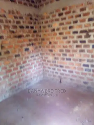 Furnished 4bdrm Bungalow in Goma for Sale