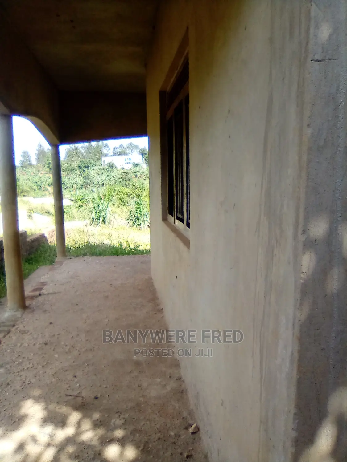 Furnished 4bdrm Bungalow in Goma for Sale