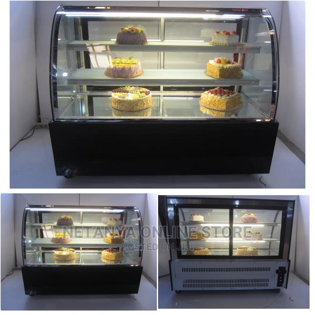 Warm And Cool Food Display. in Central Division Restaurant & Catering