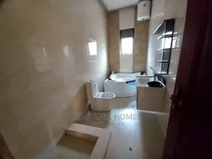 Furnished 6bdrm House in Kira Executive, Central Division for Sale