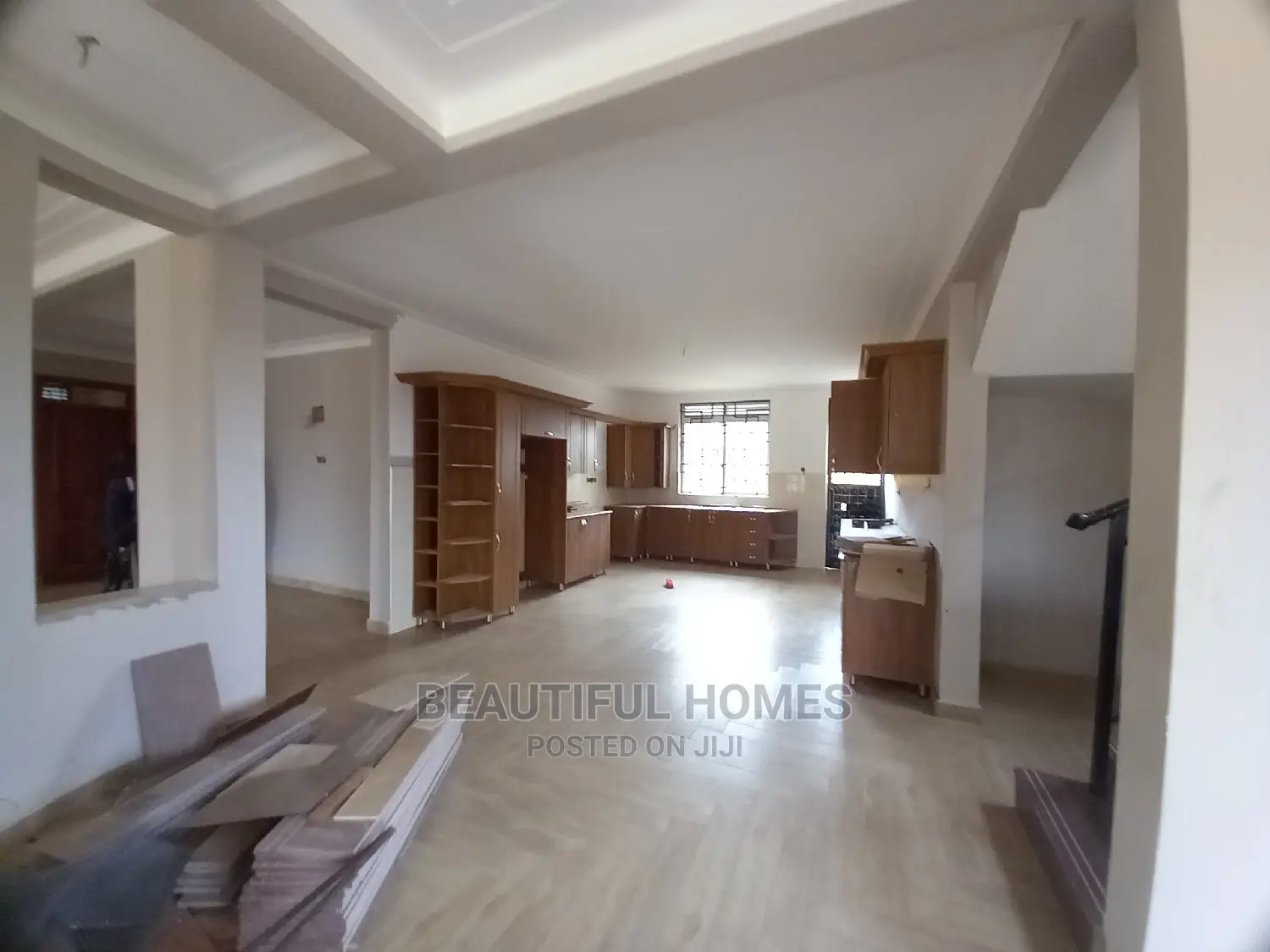 Furnished 6bdrm Mansion in Kira Gated Estate for Sale