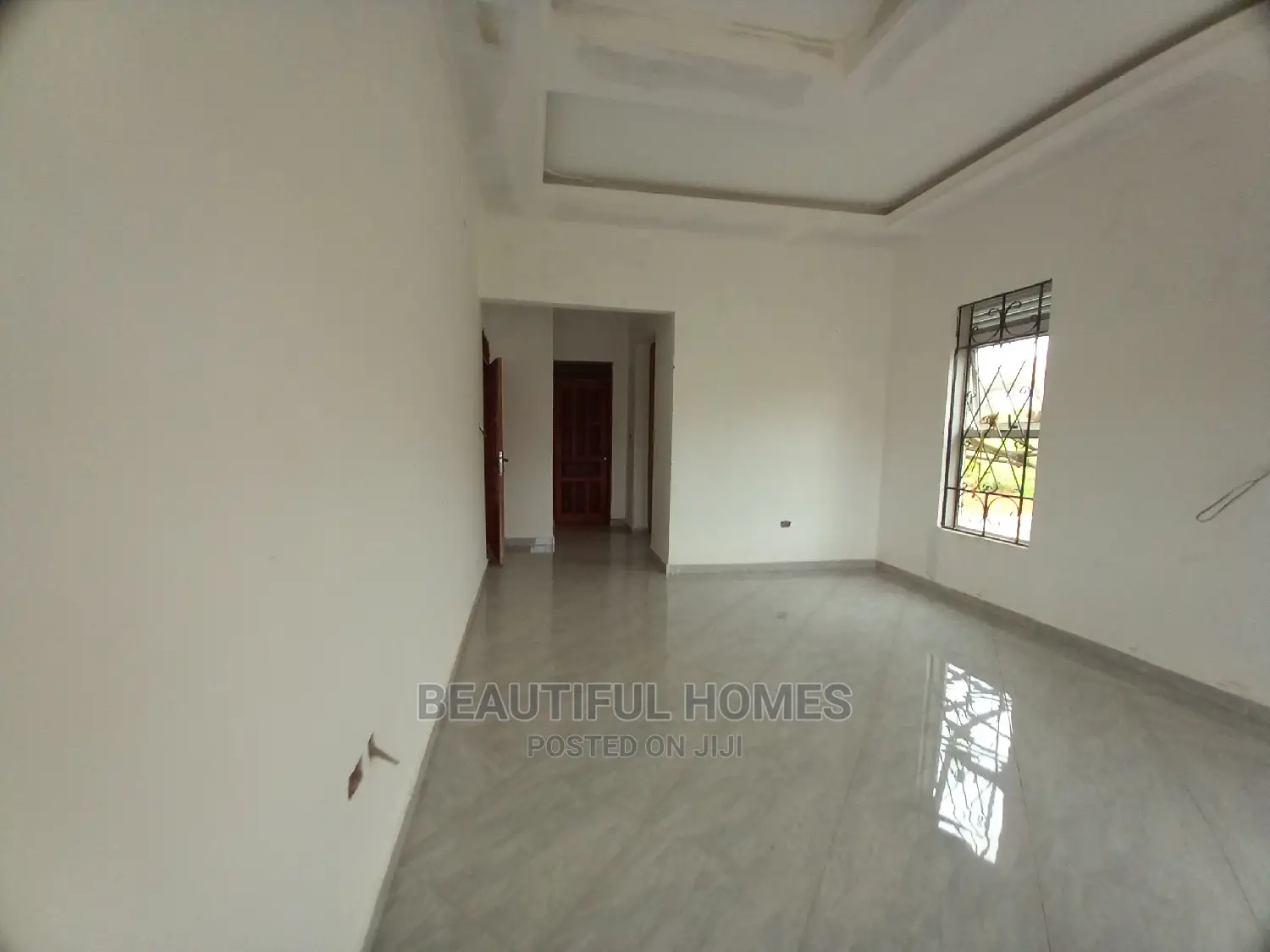 Furnished 5bdrm Duplex in Kira Tarmack Estate for Sale