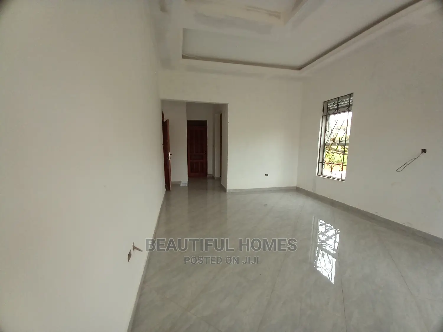 Furnished 5bdrm Maisonette in Kira Gated Nice for sale