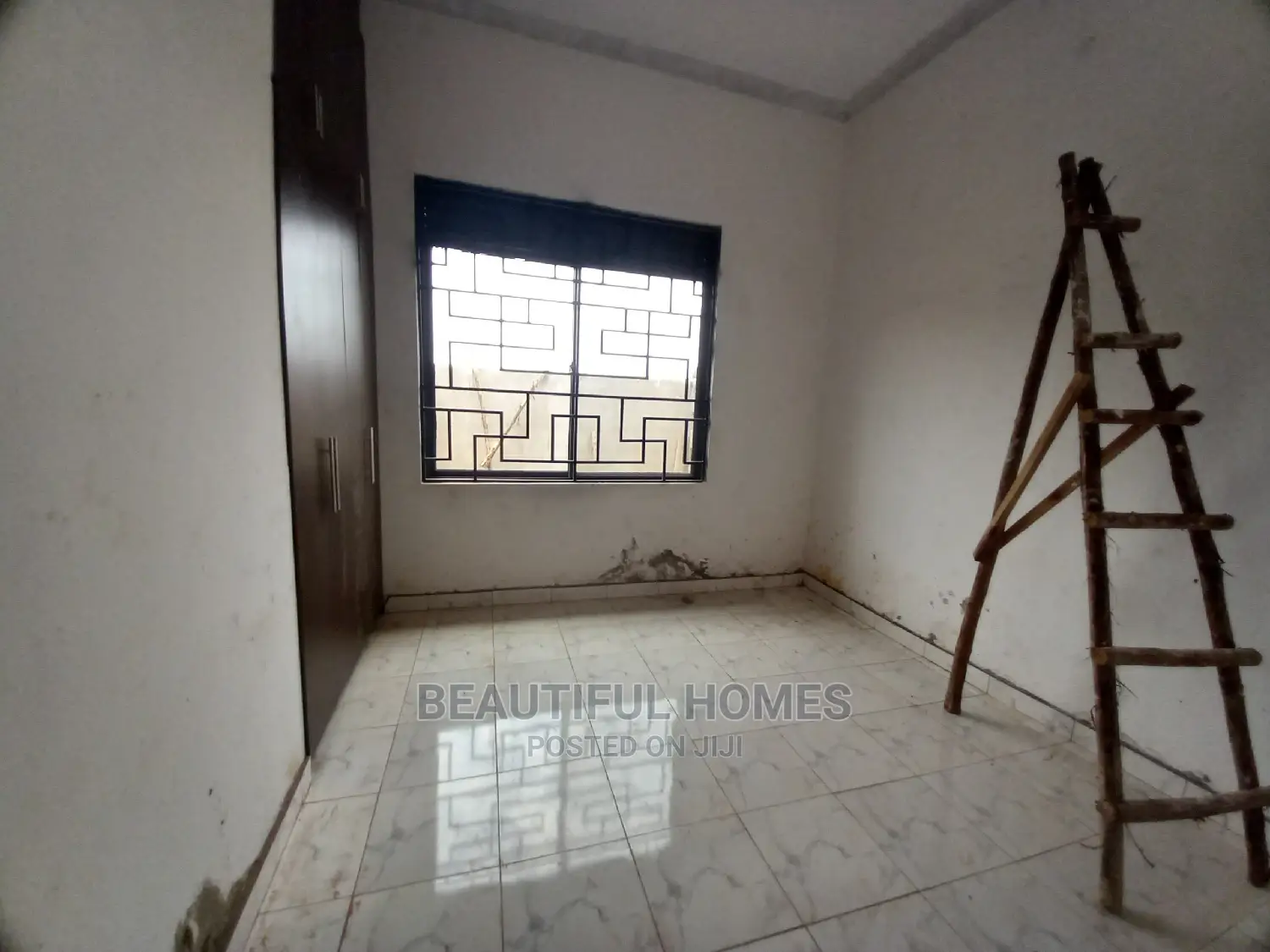 Furnished 4bdrm Bungalow in Kira Gated Estate for Sale