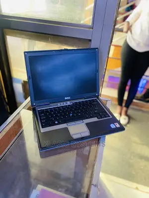 Laptop Dell Latitude D630 2GB Intel Core 2 Duo HDD 250GB