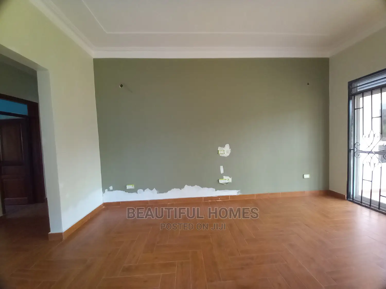 Furnished 4bdrm House in Kira Mamerito Lane for Sale