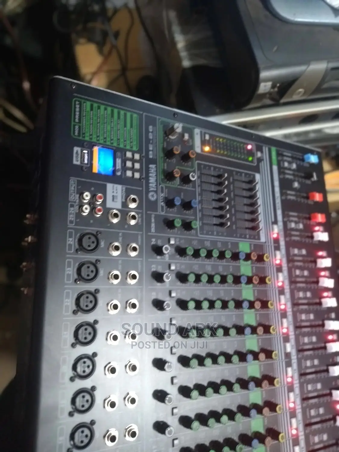 Yamaha Mixer 26 Channel