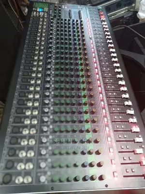 Yamaha Mixer 26 Channel