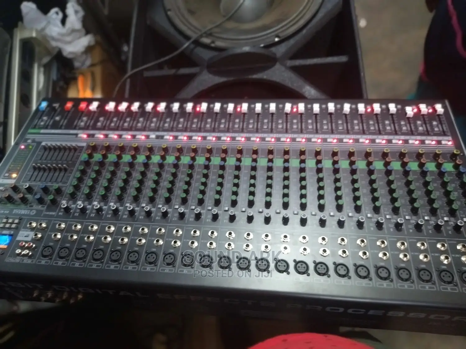 Yamaha Mixer 26 Channel