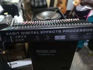 Yamaha Mixer 26 Channel