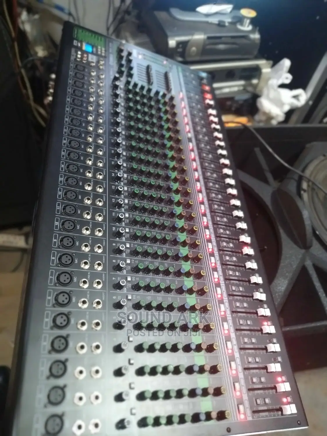 Yamaha Mixer 26 Channel