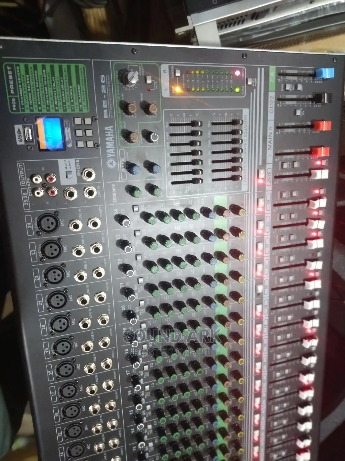 Yamaha Mixer 26 Channel