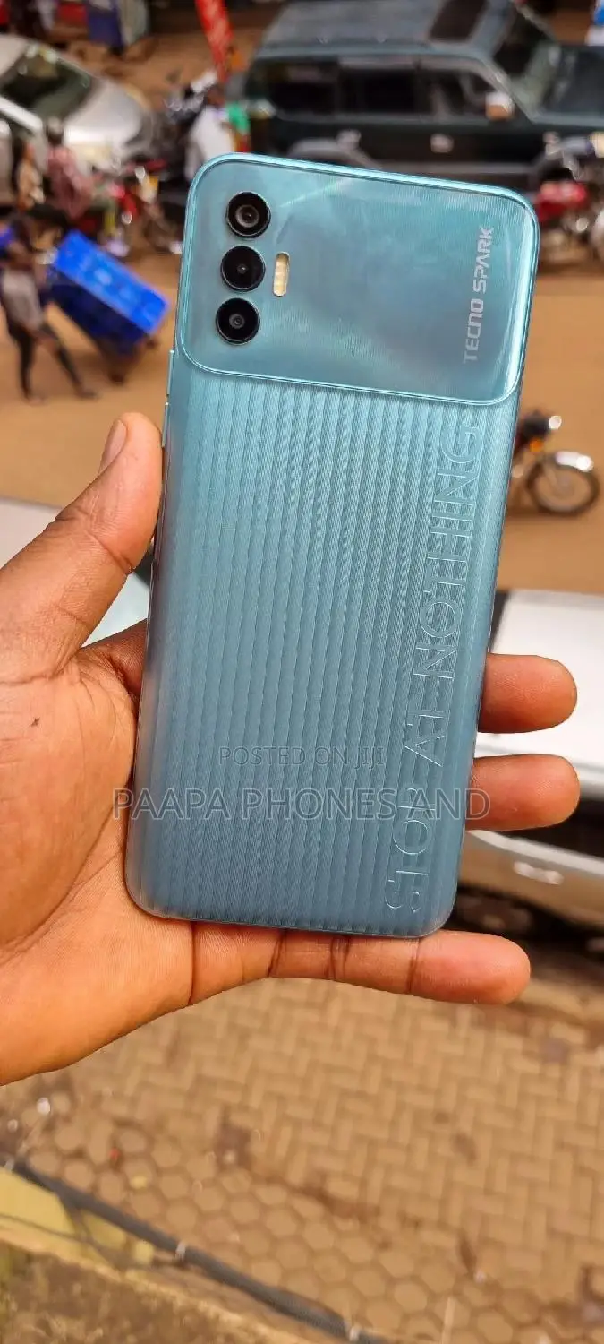 Tecno Spark 8 64 GB Blue