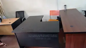 Oval Shape Office Brand New at Affordable Price
