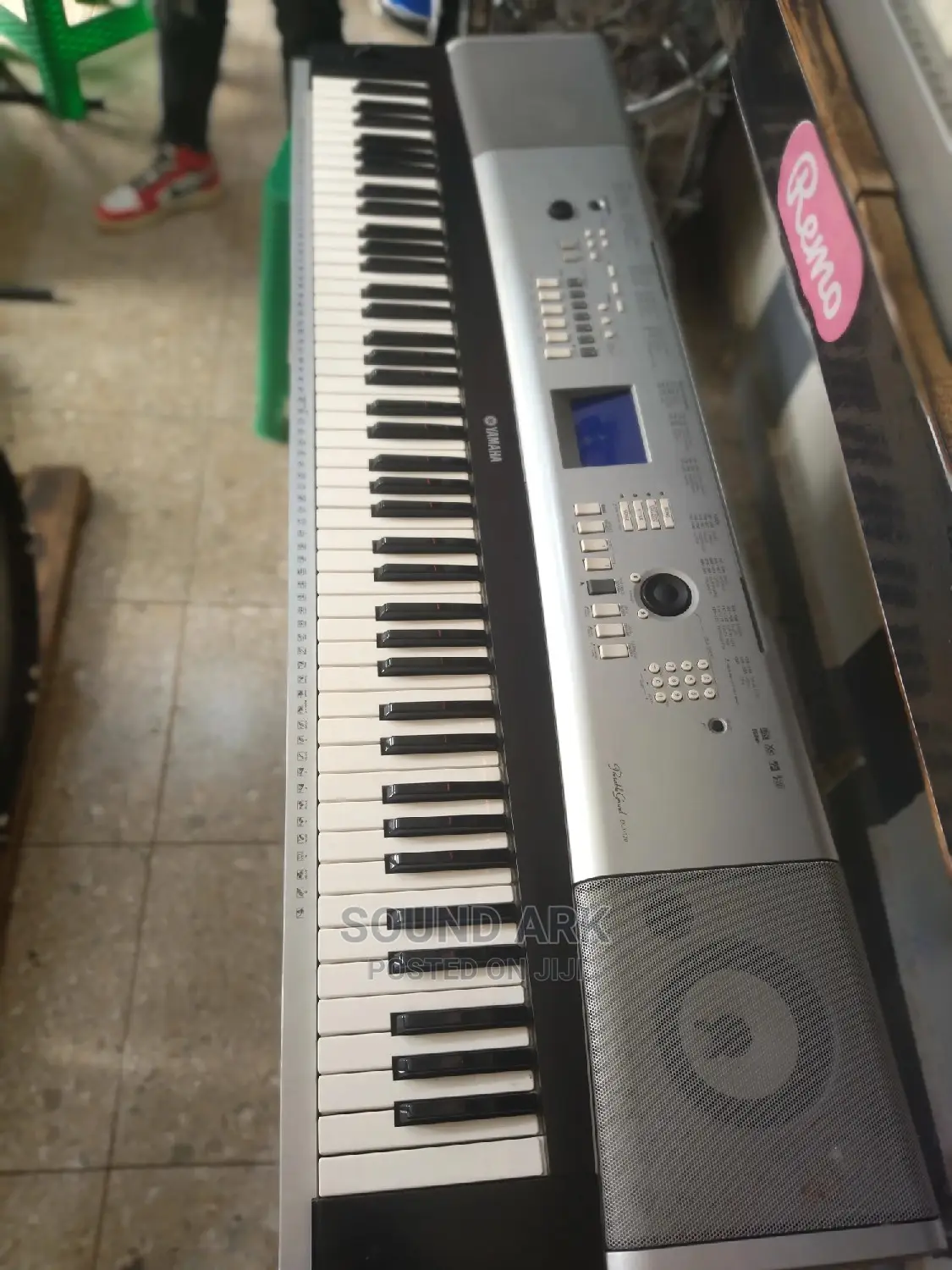 Portable Grand Dgx-520 Keyboard