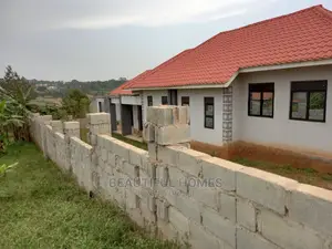 4bdrm House in Kira for Sale