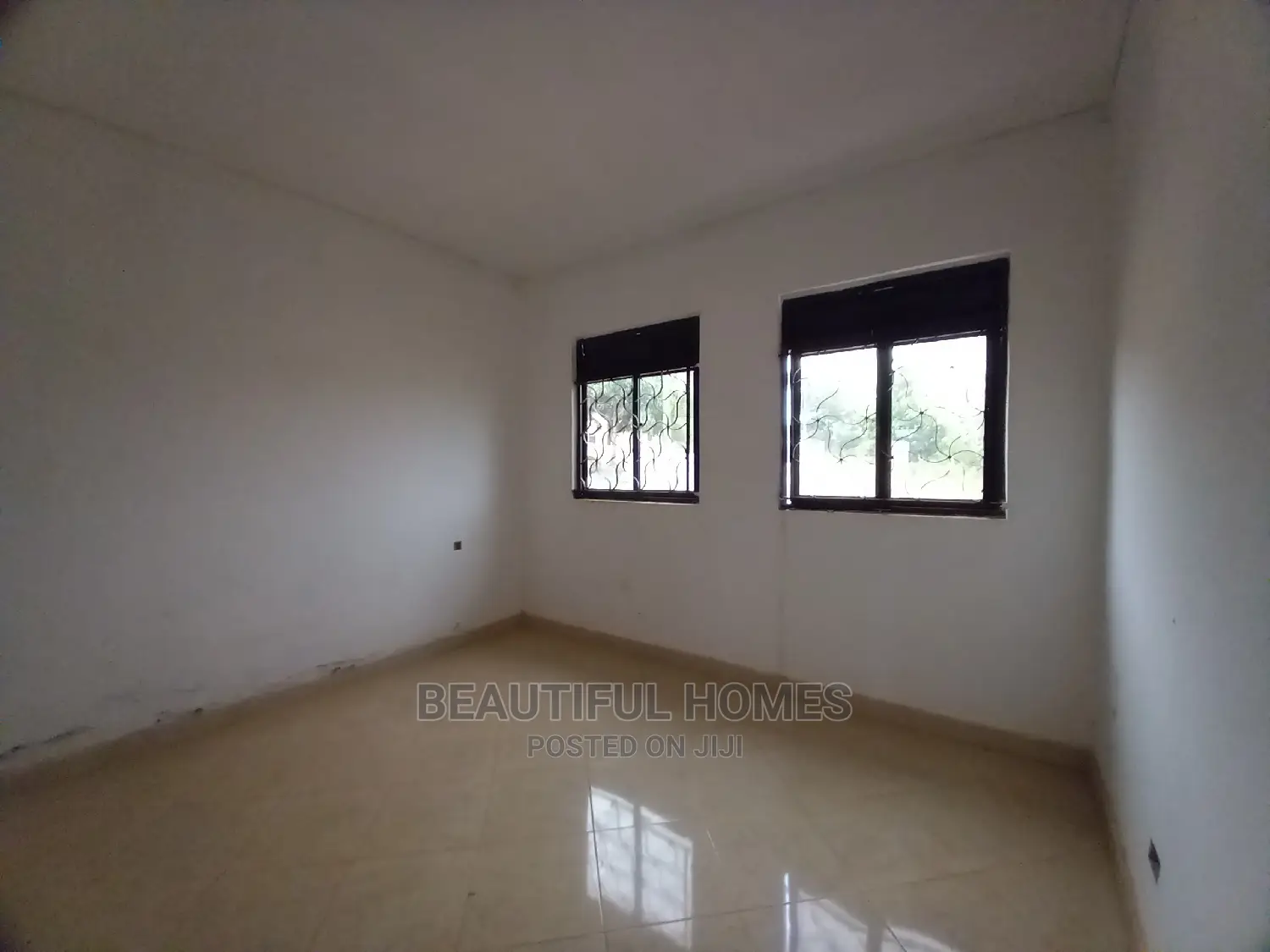 Furnished 4bdrm Bungalow in Kira High End for Sale