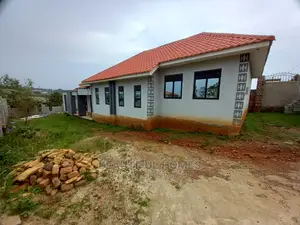 4bdrm Bungalow in Kira Awesome for Sale