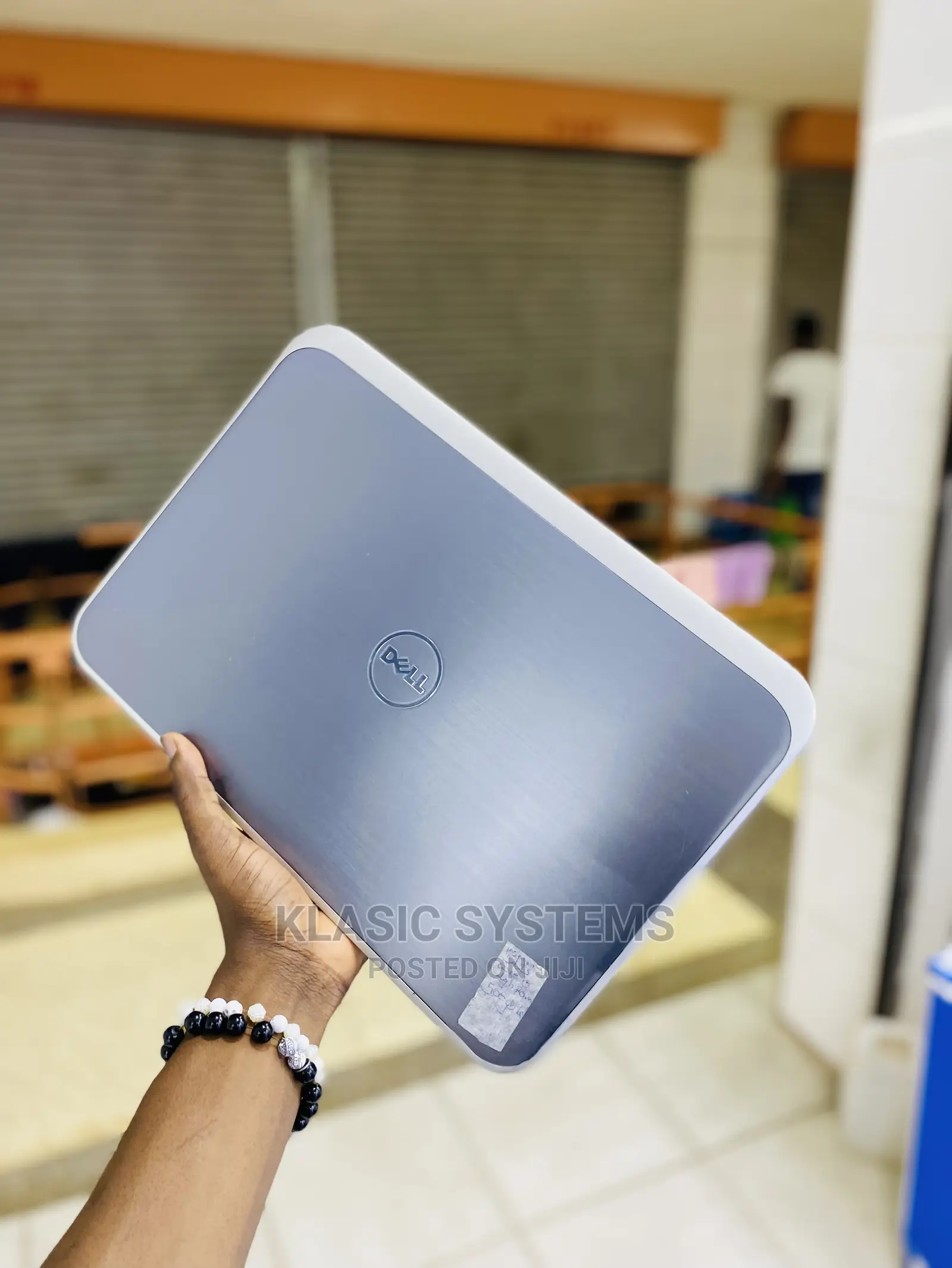 Laptop Dell Inspiron 5565 4GB Intel Core I5 HDD 500GB