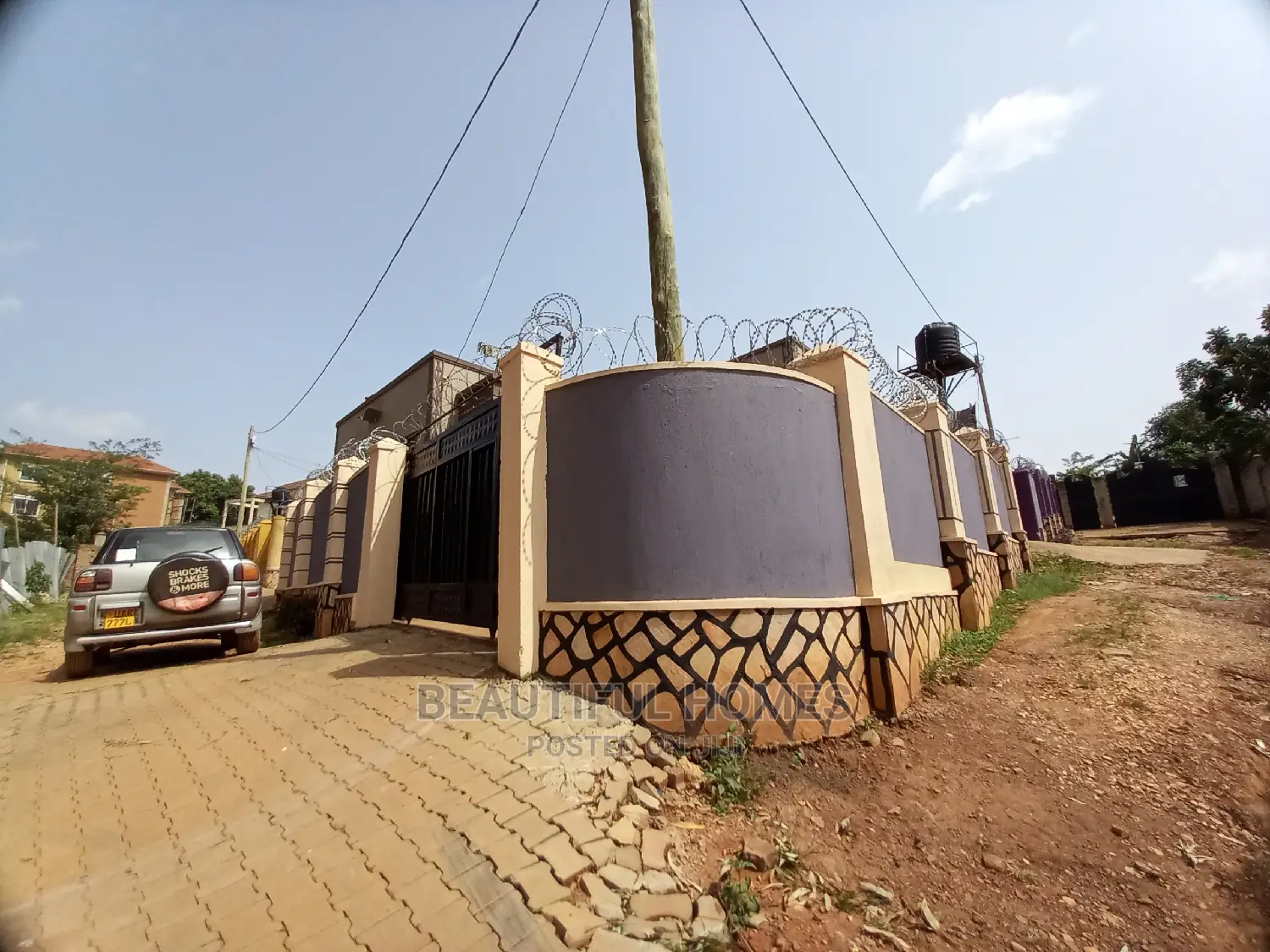 Furnished 3bdrm House in Kira Good View for Sale