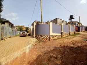 Furnished 3bdrm Bungalow in Kira Organised for Sale