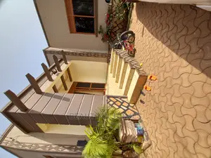 Furnished 3bdrm House in Kira Corporate for Sale