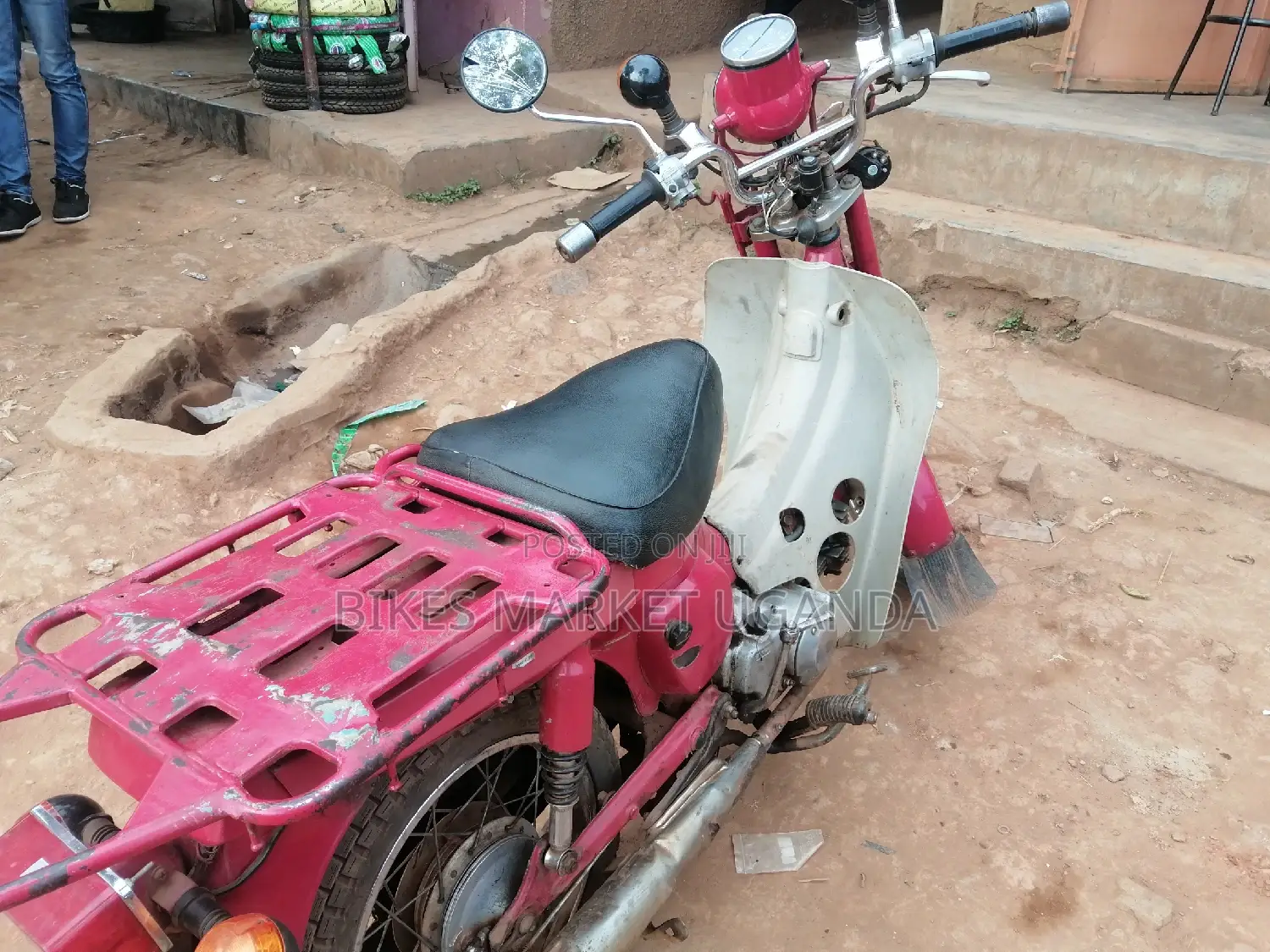 New Suzuki Bike 2014 Red