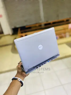 Laptop Dell Latitude D610 2GB Intel Core 2 Duo HDD 160GB