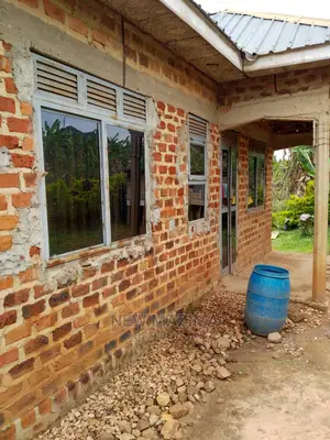 3bdrm Bungalow in Buyala, Division B for Sale