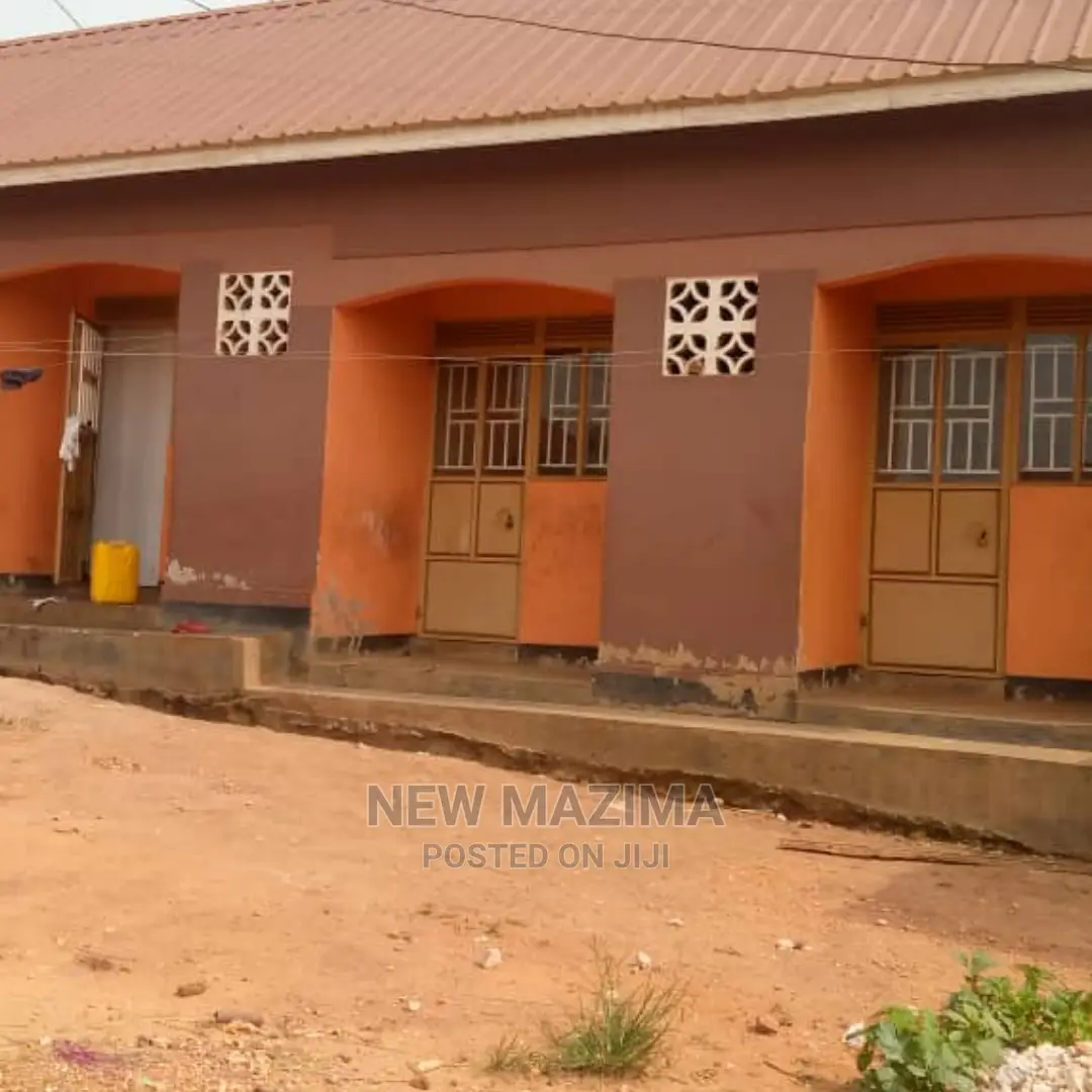 4bdrm House in Kawanda Kirinyabigo, Division B for Sale