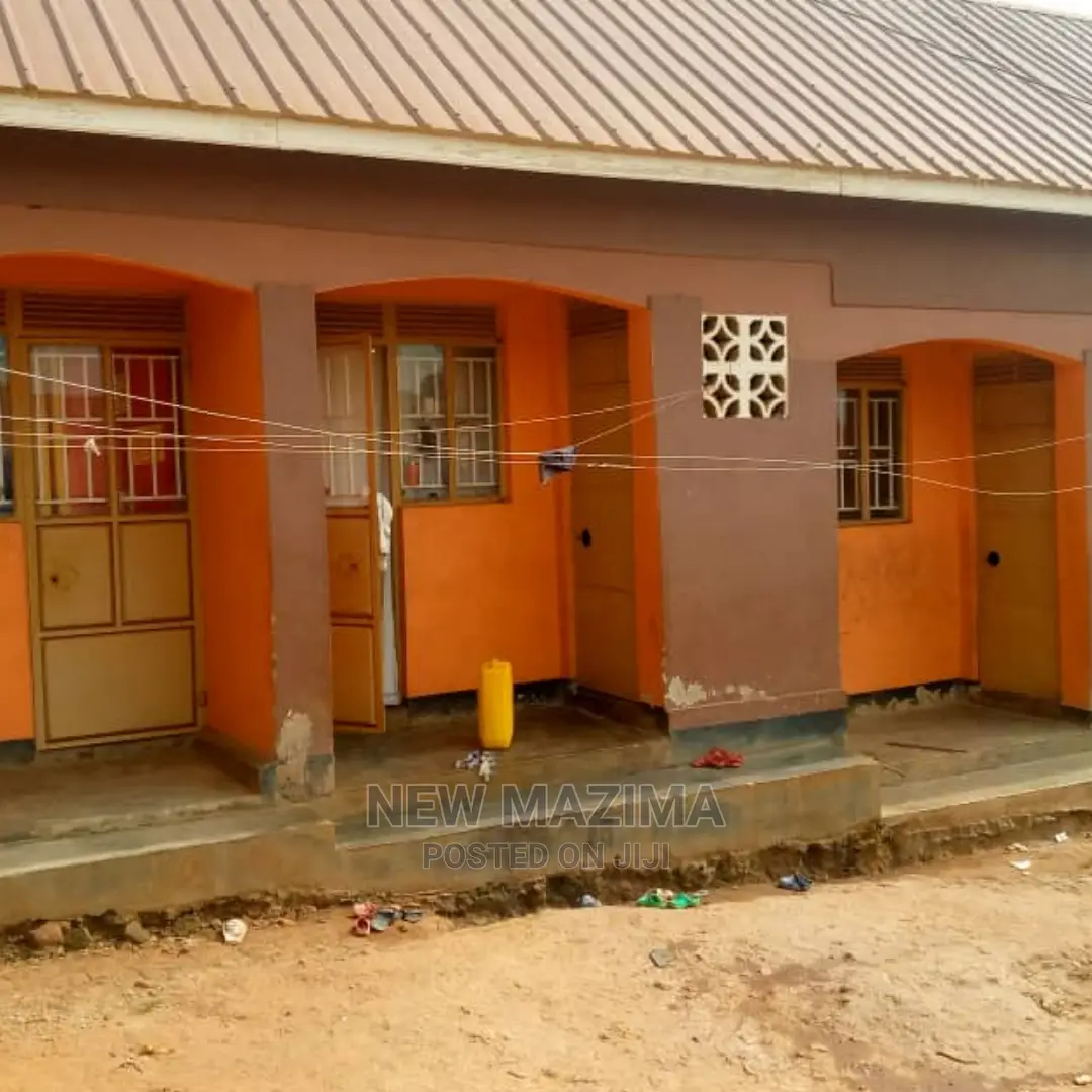 4bdrm House in Kawanda Kirinyabigo, Division B for Sale