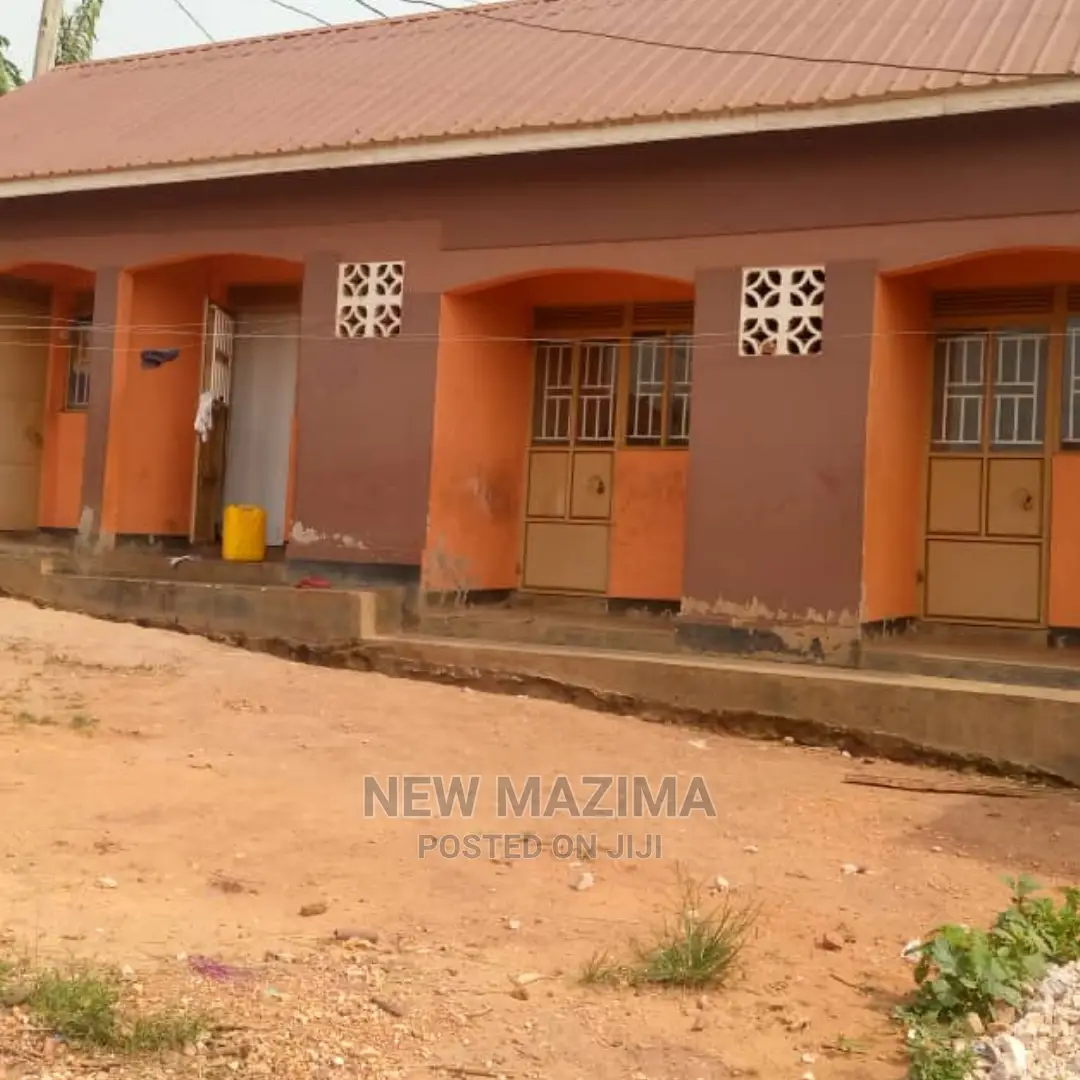 4bdrm House in Kawanda Kirinyabigo, Division B for Sale