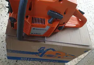 Brazil Husquarna 272 Chain Saw