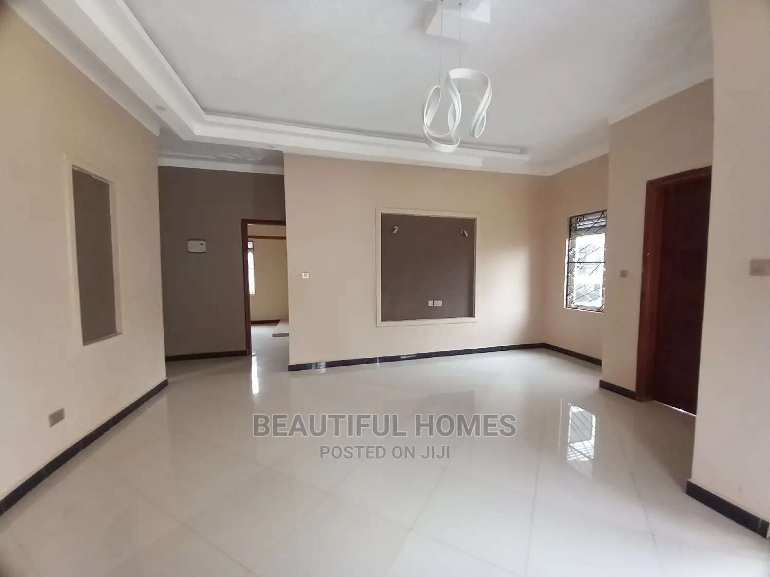 Furnished 4bdrm House in Kira Tarmacked for Sale