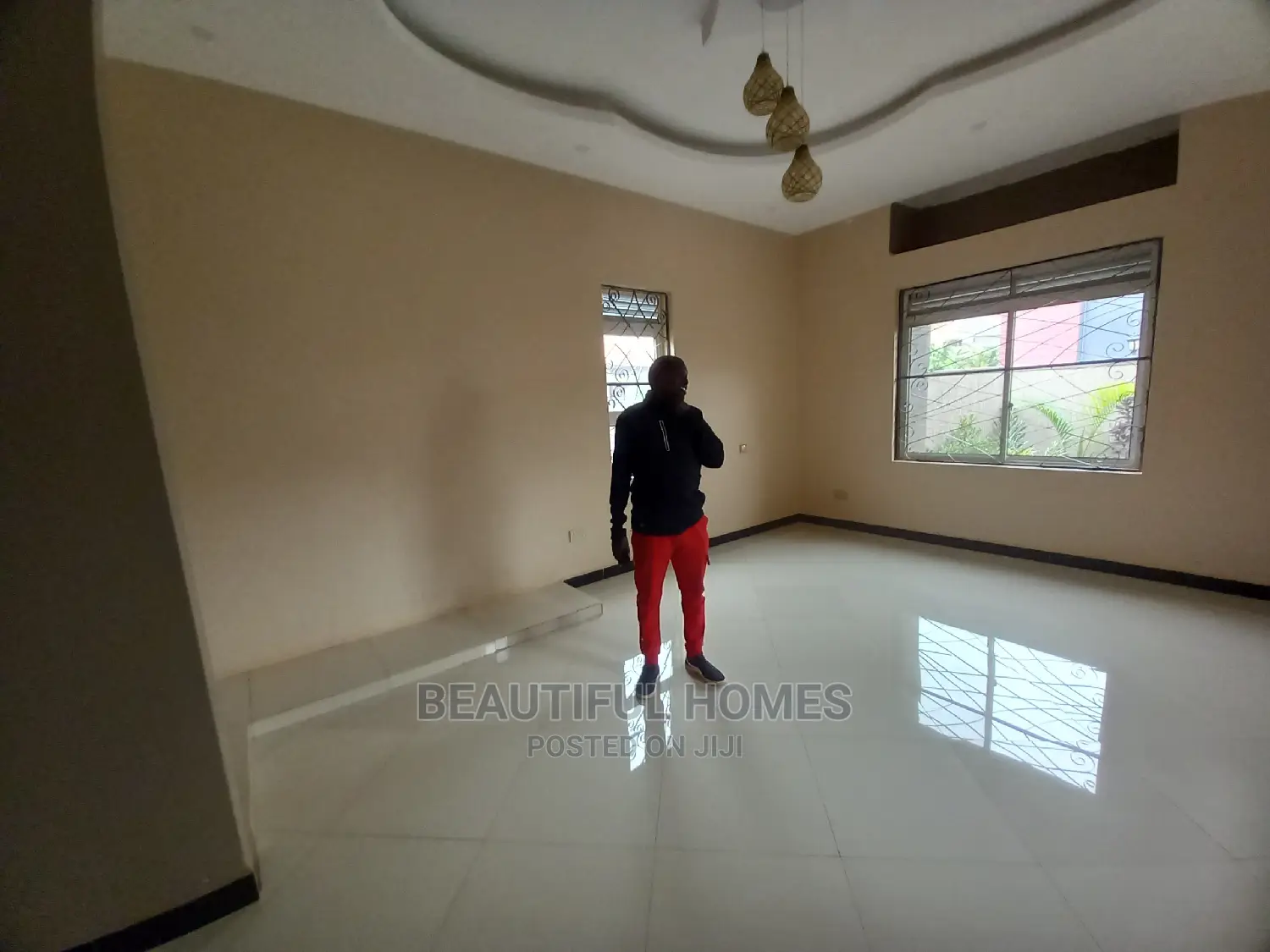 Furnished 4bdrm Bungalow in Kira Gated Tarmack for Sale