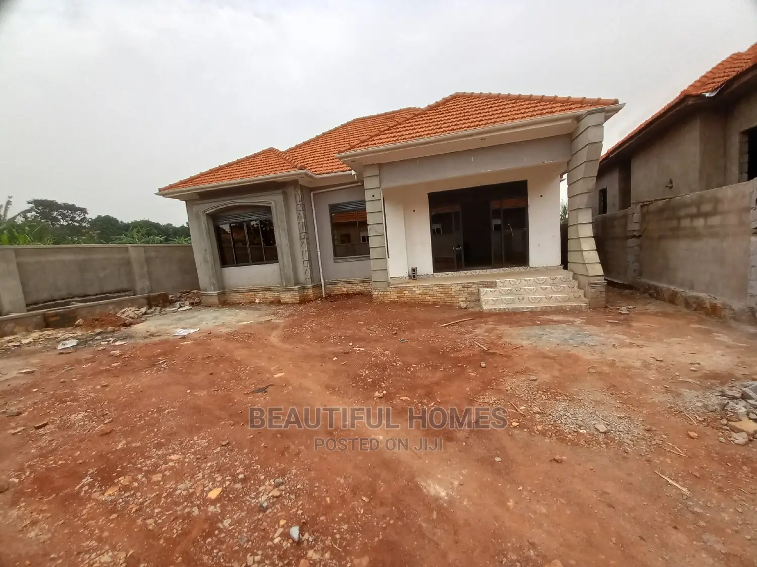 Furnished 4bdrm House in Kira Corporate for Sale
