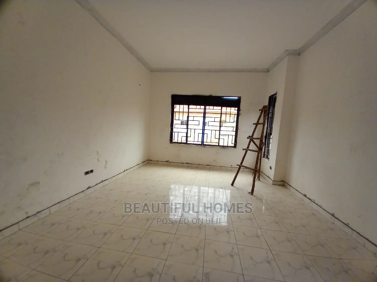 Furnished 4bdrm House in Kira Corporate for Sale